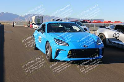 media/Nov-19-2022-Speed Ventures (Sat) [[eb5c8f9508]]/Around the Pits/Pre Grid Orange/